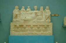 Palmyra-museum-Funerary-bedphoto-credit-DGAM-1024x679.jpeg