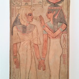 Isis and Nefertari3.jpg